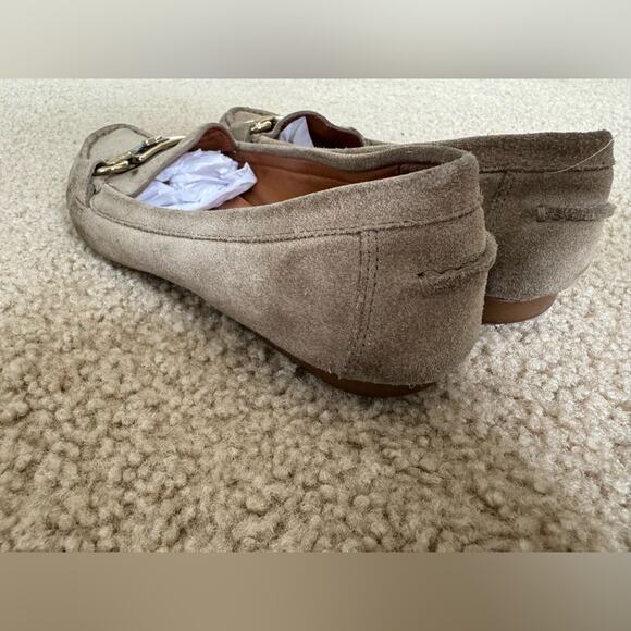 Kate Spade Carson Dark Beige/Gray Suede Loafers Gold Buckle Size 6 - Picture 4 of 14